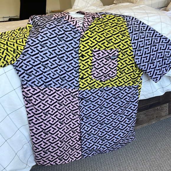 Versace shirt - Picture 1 of 3